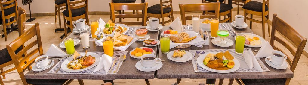 Hotel Zenith Tehuacán エクステリア 写真