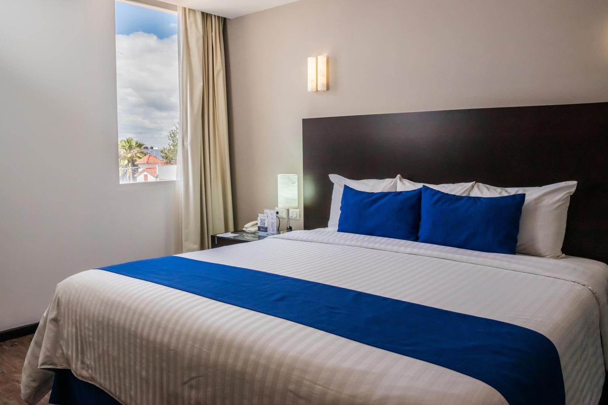 Hotel Zenith Tehuacán エクステリア 写真