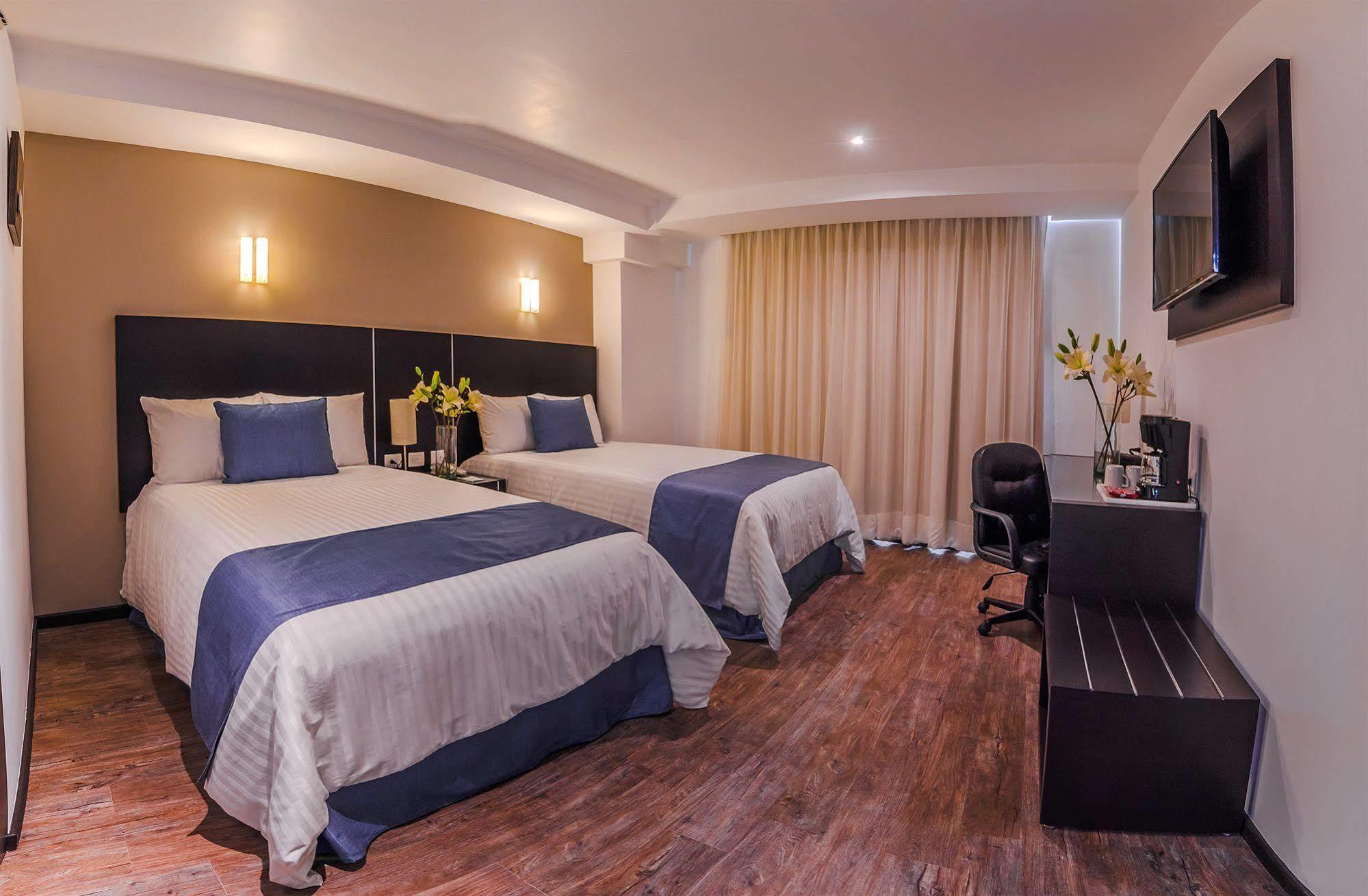 Hotel Zenith Tehuacán エクステリア 写真